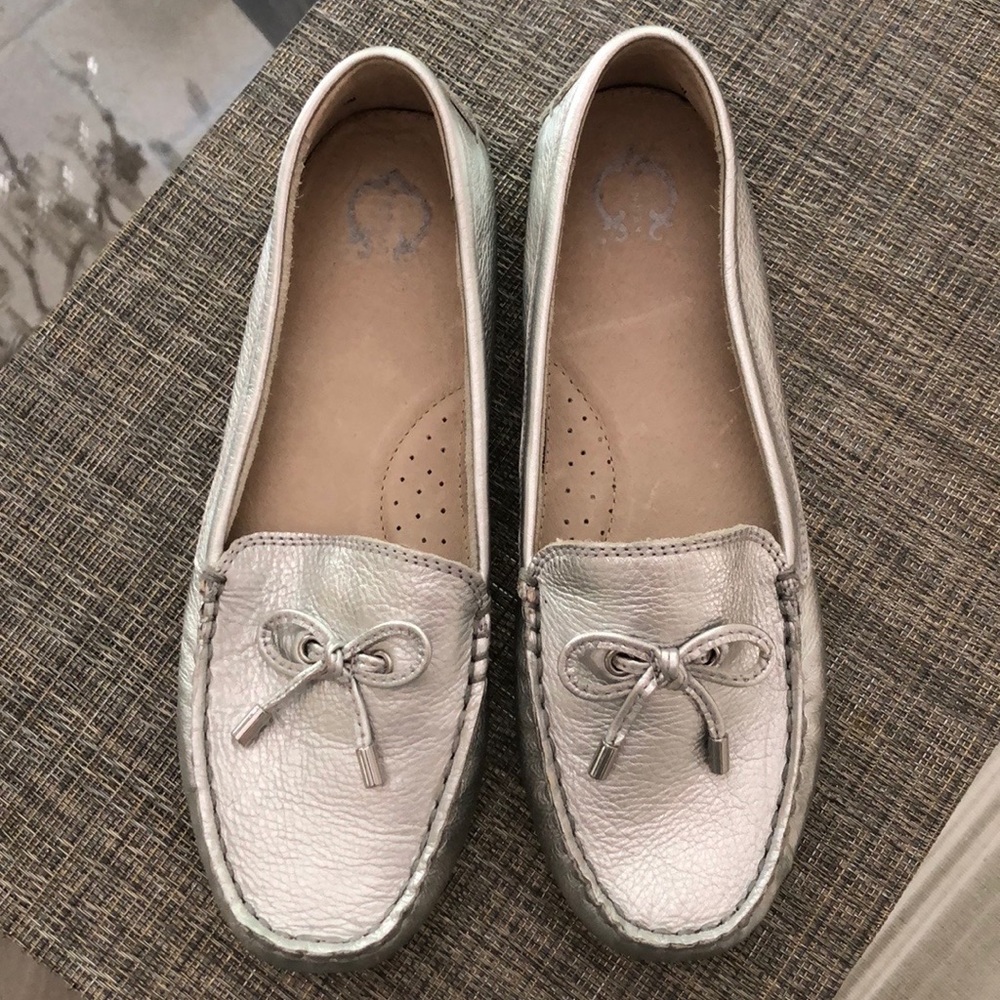 Wonder leather loafers